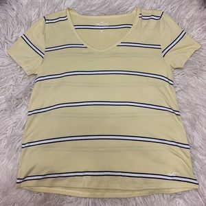 Hollister baby yellow easy collection tee
